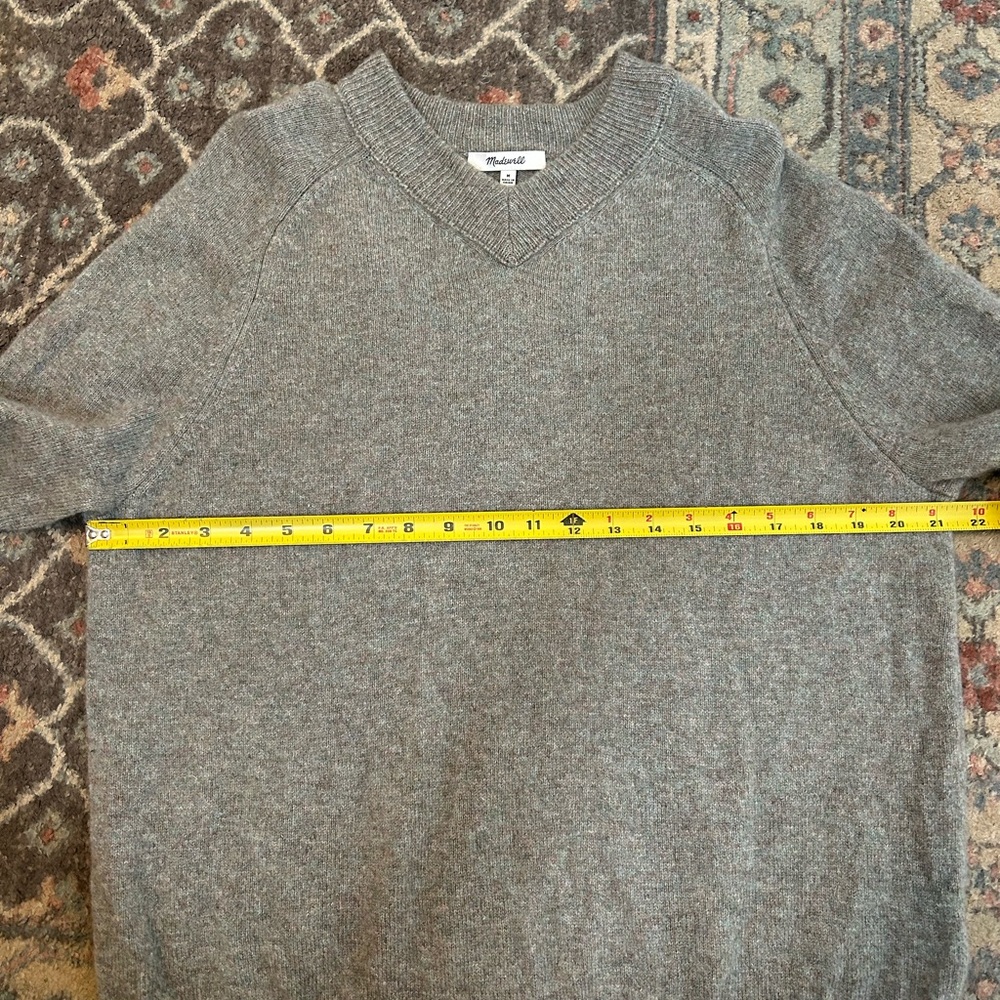 Madewell V-Neck Wool Sweater in Gray Taupe - Picture 6 of 7